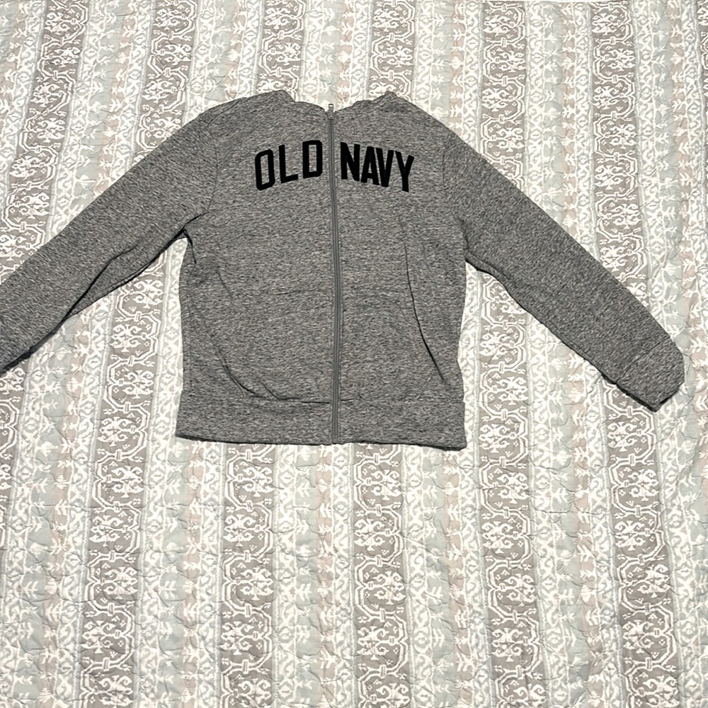 Old navy zipup hoodie in a size of XL (14-16)